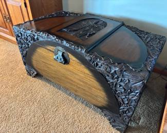 Gorgeous handmade chest from China, circa 1800s - MINT condition