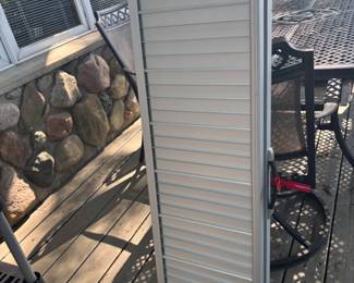 Portable wheelchair ramp