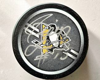 Hockey Puck autographed