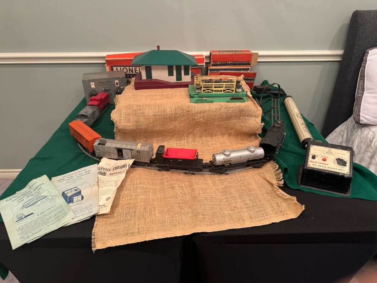 Vintage Lionel Train set - O scale