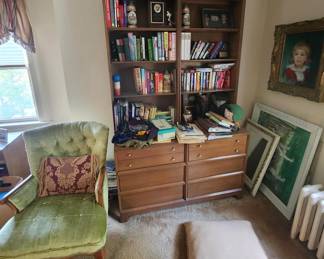 PAIR OF MATCHING MODERN BOOKCASES