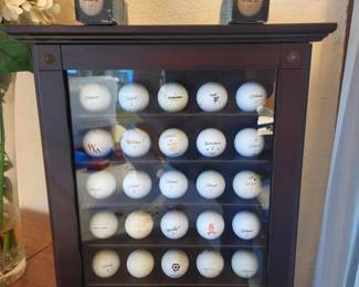 VINTAGE CHERRY BOMBAY GOLF BALL DISPLAY WITH BALLS