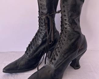 VTG Leather LaceUps 