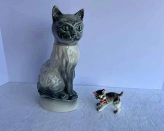 Genuine Regal China Decanter by James Beam Cat Figure 