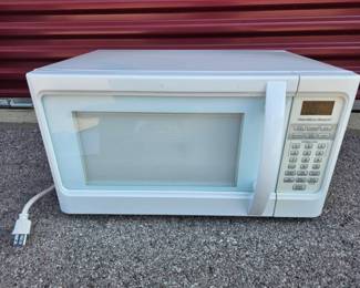Hamilton Beach 1000 Watts Microwave 