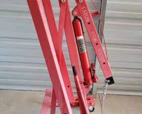  002 2 Ton Engine Hoist