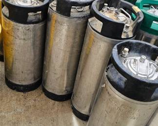 Cornelius/Corny kegs