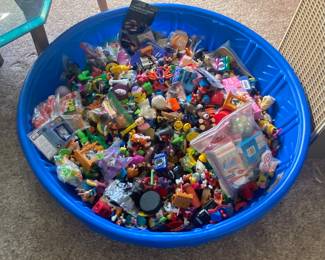 Happy meal toys from all fast food. 
Your choice 4/$100. A few sets bagged as marked.