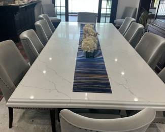 Head surface dining table
10’3” x  4’5”

