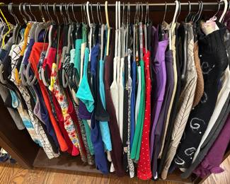 Women’s clothing varying sizes 8 to 12
