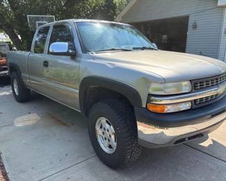 2001 Chevrolet Silverado Pickup Truck, VIN # 1GCEK19TX1E116667