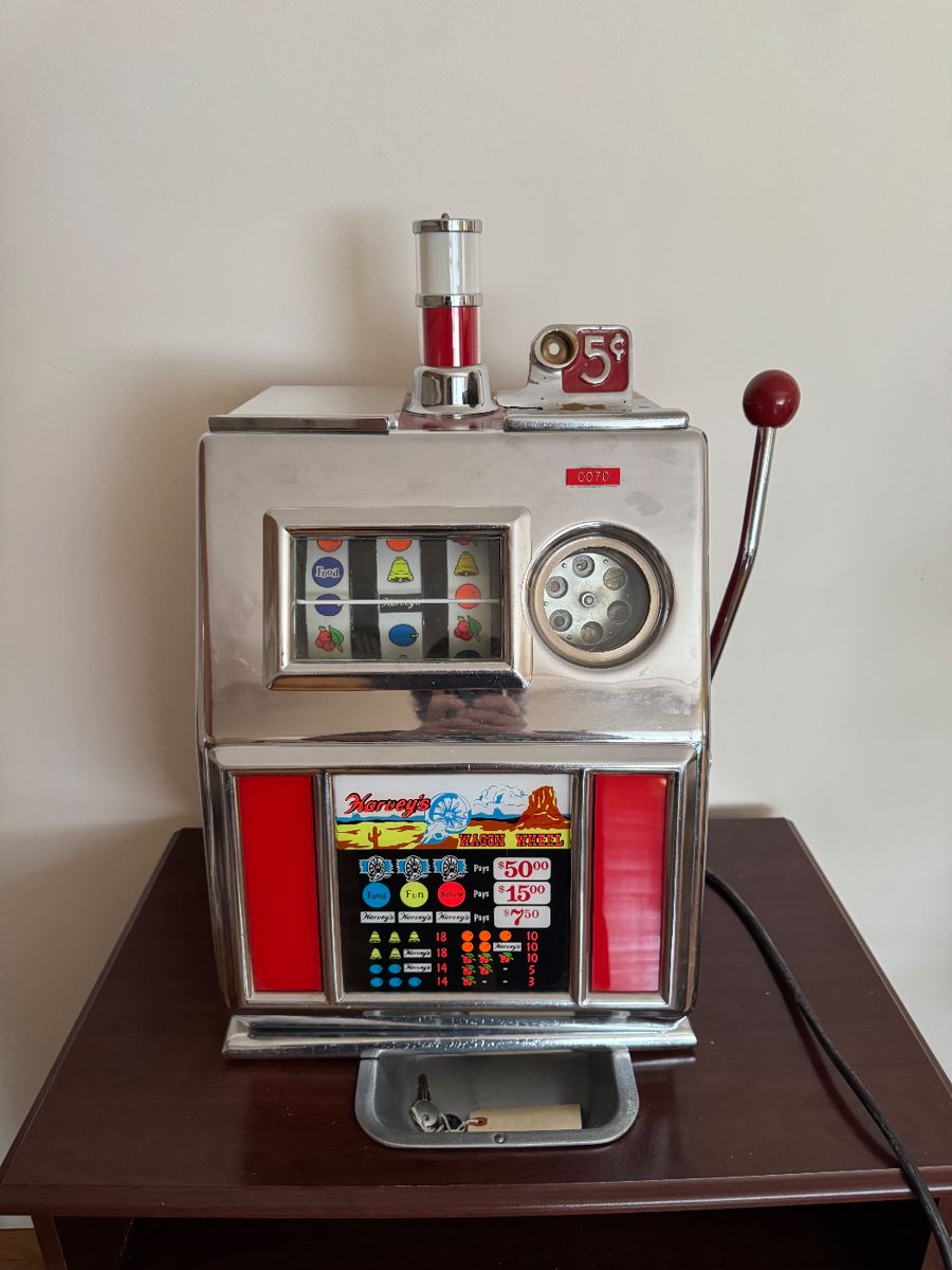 Harvey’s 5 cent Slot machine  works ! 