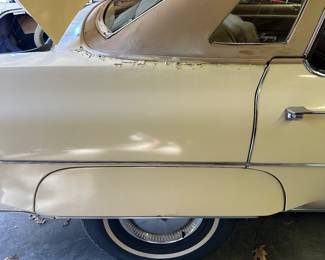 1976 Oldsmobile Ninety Eight
Runs!! Plush seats. Clean interior.