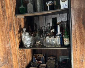Vintage and antique bottles
Vintage ashtrays