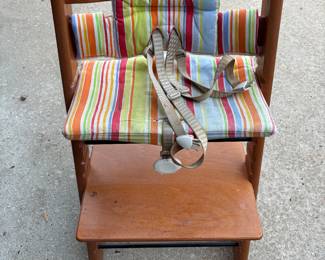 MCM Wood children’s high chair