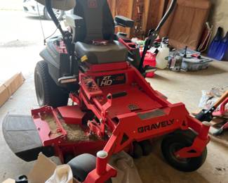 Zero turn mower. used 300 hours . Highest bidder at 2pm on Saturday, September 27th. Cash. Minimum bid must be met. Text 205-567-5211 with questions.  Starting bid $4,000. 