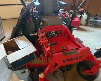 Zero turn mower. used 300 hours . Highest bidder at 2pm on Saturday, September 27th. Cash. Minimum bid must be met. Text 205-567-5211 with questions. 