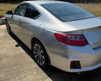 2014 Honda Accord V6 - Highest bidder on Saturday, September 27th at 2pm. Cash. Text 205-567-5211 for add'l information. 