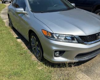 2014 Honda Accord V6 - Highest bidder on Saturday, September 27th at 2pm. Cash. Text 205-567-5211 for add'l information. 