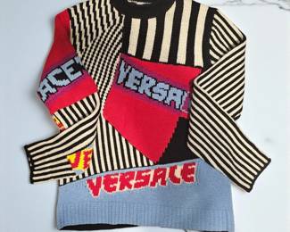 Authentic Versace sweater from Versace’s Fall/Winter 2018 runway collection, designed under Donatella Versace.