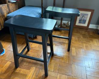 Standard black barstools