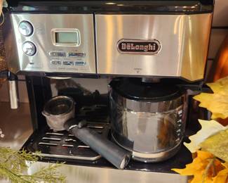 DeLonghi Expresso Machine