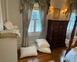 Gents dresser