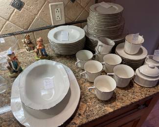 Noritake china set