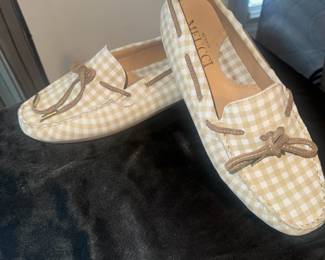 Women's loafers