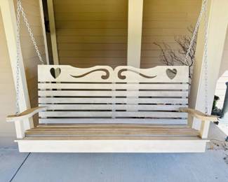 93 WoodPorchSwingwHeartCutoutsScrollDetailHangingChains