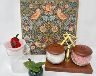 97 RoseQuartzBowlwGlassStrawberriesStoneAppleTapestryMore