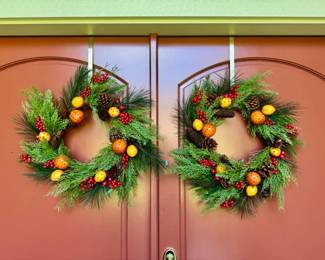 72 Pairof17PineBerryCitrusPineconeWreathsBrandNew