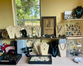 NATIVE AMERICAN STERLING JEWELRY 