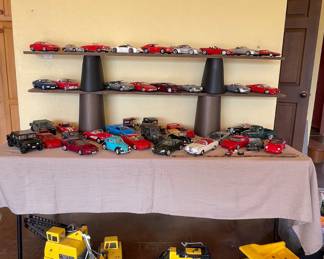 COLLECTIBLE SPORTS CARS, METAL TONKA TRUCKS