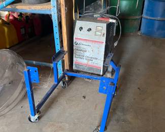 SCHUMACHER BATTERY CHARGER