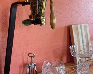 BRASS AND WOOD TABLE MOUNTED WINE BOTTLE OPENER
