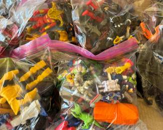 MORE BAGS OF TOYS/ACTION FIGURES IN BAGGIES