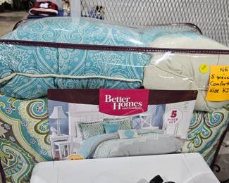 COMFORTER SET