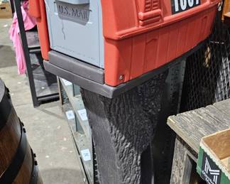 MAILBOX