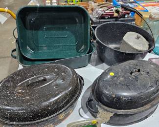 ENAMEL WARE LOT