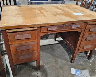 DESK