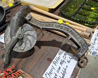 CHERRY PITTER