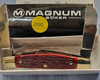 BOKER KNIFE
