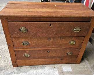DRESSER