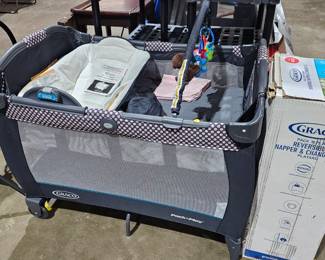 PACK AND PLAY GRACO