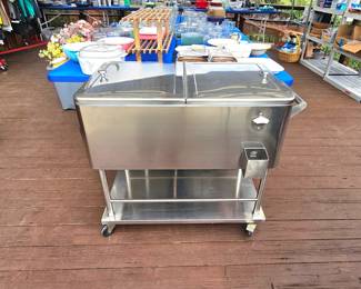 Stainless steel patio cooler w/bottom tray.