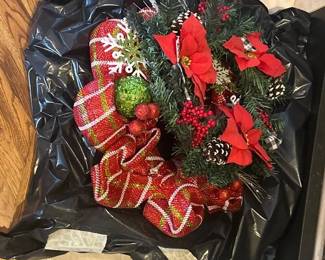 LOT OF CHRISTMAS WREATHS