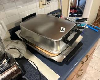 MIRACLE MAID ELECTRIC SKILLET