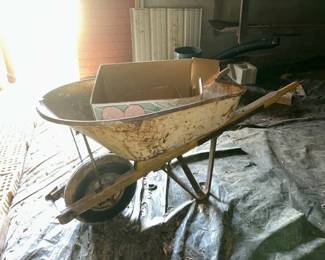 METAL WHEELBARROW