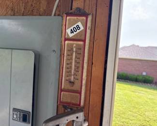 VINTAGE THERMOMETER
